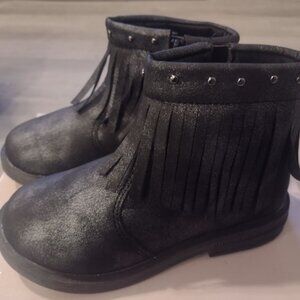 Nanette Lepore girls size 9 fringe boots new with tag